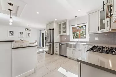 748 Milbeck Court, Elk Grove Village, IL 60007 - Photo 7