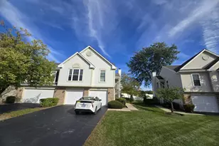 2649 S Embers Ln, Arlington Heights, IL 60005 - Photo 3