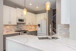 1239 Spaulding Rd, Bartlett, IL 60103 - Photo 11