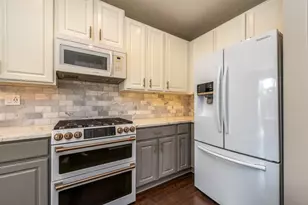 1239 Spaulding Rd, Bartlett, IL 60103 - Photo 13