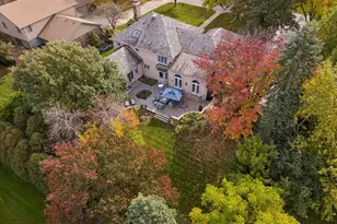 344 Hambletonian Dr, Oak Brook, IL 60523 - Photo 5