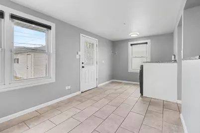 8930 S Crawford Avenue, Hometown, IL 60456 - Photo 7