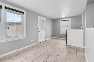 8930 S Crawford Ave, Hometown, IL 60456 - Photo 7