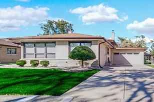 1400 E Lynn Ct, Homewood, IL 60430 - Photo 1