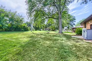 1803 Paula Ct, Sleepy Hollow, IL 60118 - Photo 43
