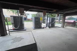 3230 N Keating Ave, Chicago, IL 60641 - Photo 25