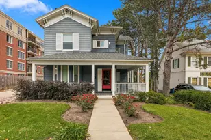 477 Elm Pl, Highland Park, IL 60035 - Photo 1