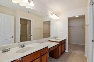 625 Schumann St, Woodstock, IL 60098 - Photo 13