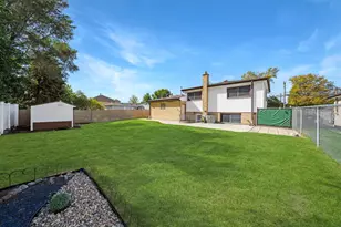 1933 Plainfield Dr, Des Plaines, IL 60018 - Photo 25