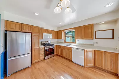 1933 Plainfield Drive, Des Plaines, IL 60018 - Photo 11