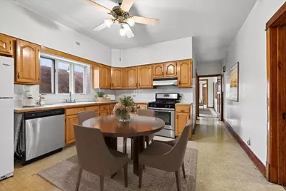 3327 N Hamlin Avenue, Chicago, IL 60618 - Photo 21