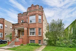 3327 N Hamlin Ave, Chicago, IL 60618 - Photo 1