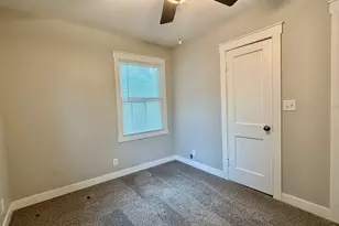 609 W 10th St, Sterling, IL 61081 - Photo 17