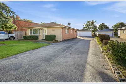 8440 S 77th Avenue, Bridgeview, IL 60455 - Photo 1