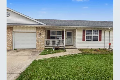 110 Fleming Court #110, Watseka, IL 60970 - Photo 1
