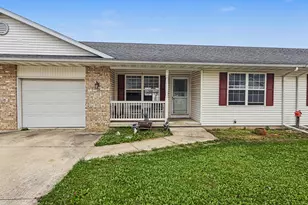 110 Fleming Ct, Watseka, IL 60970 - Photo 1