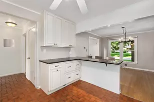 113 N Oak St, Elmhurst, IL 60126 - Photo 13