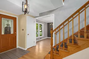 113 N Oak St, Elmhurst, IL 60126 - Photo 3