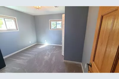 327 S Jefferson Avenue, Amboy, IL 61310 - Photo 13