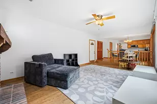 962 Kentucky Ln, Elk Grove Village, IL 60007 - Photo 11