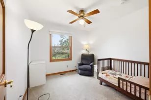 962 Kentucky Ln, Elk Grove Village, IL 60007 - Photo 21