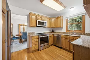 962 Kentucky Ln, Elk Grove Village, IL 60007 - Photo 3