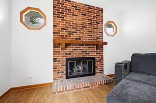 962 Kentucky Ln, Elk Grove Village, IL 60007 - Photo 13