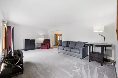 962 Kentucky Lane, Elk Grove Village, IL 60007 - Photo 17