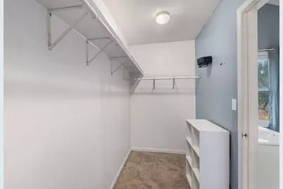 697 Fox Hollow, Dekalb, IL 60115 - Photo 25