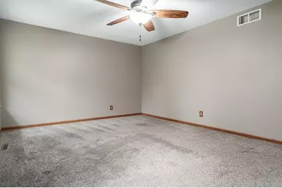 1059 E Main Street, Rockton, IL 61072 - Photo 31