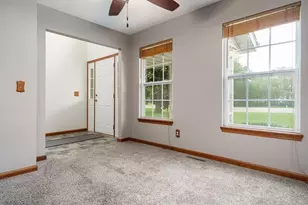 1059 E Main St, Rockton, IL 61072 - Photo 23