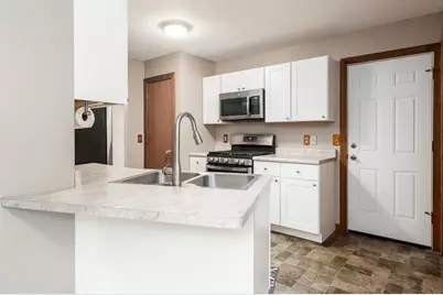 1059 E Main Street, Rockton, IL 61072 - Photo 17