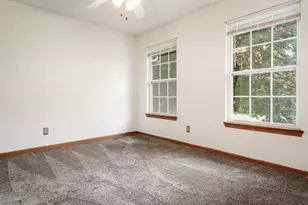 1059 E Main St, Rockton, IL 61072 - Photo 7