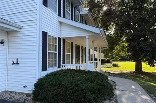 1059 E Main St, Rockton, IL 61072 - Photo 3