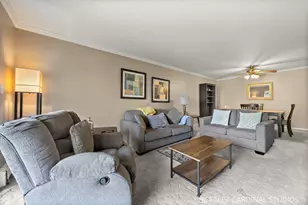 1321 S Finley Rd, Lombard, IL 60148 - Photo 3