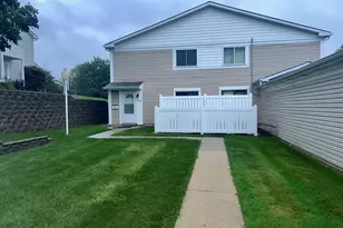 1505 Cornell Ct, Hoffman Estates, IL 60169 - Photo 1