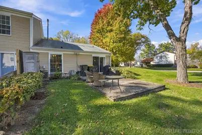 1106 Oak Valley Drive, Cary, IL 60013 - Photo 13