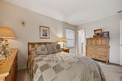 89 Grange Road, Elk Grove Village, IL 60007 - Photo 15