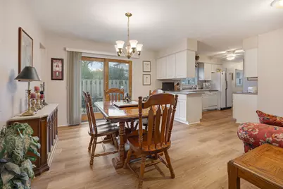 89 Grange Road, Elk Grove Village, IL 60007 - Photo 7