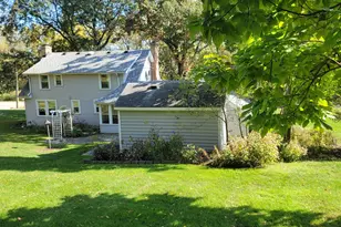235 N Lincoln Ave, Carpentersville, IL 60110 - Photo 55