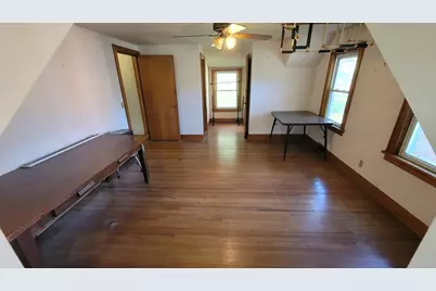 235 N Lincoln Avenue, Carpentersville, IL 60110 - Photo 23