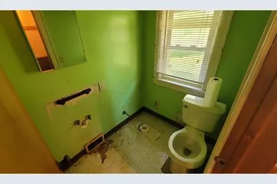 235 N Lincoln Avenue, Carpentersville, IL 60110 - Photo 19