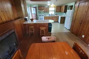 235 N Lincoln Ave, Carpentersville, IL 60110 - Photo 9