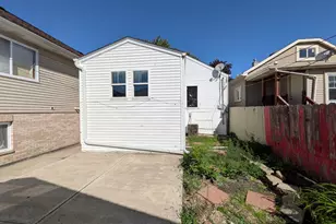 7313 W 58th Pl, Summit, IL 60501 - Photo 3
