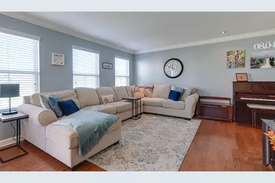 680 Acadia Circle, Crystal Lake, IL 60014 - Photo 3