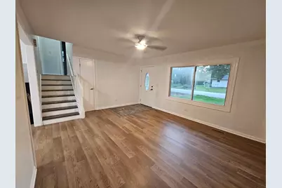 1716 Parklane Avenue, McHenry, IL 60050 - Photo 5