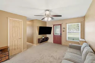 3221 Hopkins St, Steger, IL 60475 - Photo 3