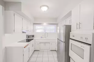 3046 S 24th Ave, Broadview, IL 60155 - Photo 9