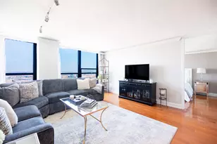 1030 N State St, Chicago, IL 60610 - Photo 7