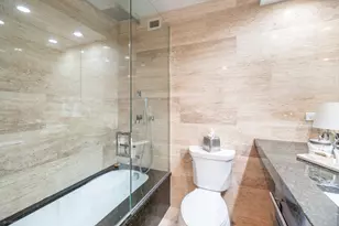 1030 N State St, Chicago, IL 60610 - Photo 13